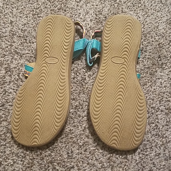 NWOT sandals - Picture 4 of 5